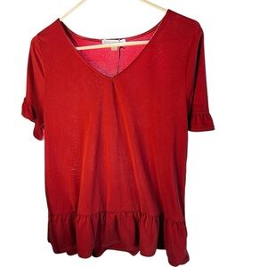 Green Envelope Red Short Sleeve Ruffle Tee